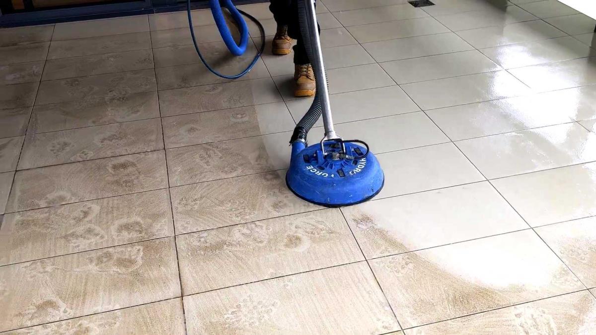 Read more about the article Tile & Grout Cleaning Cost in Orlando: What Influences the Price